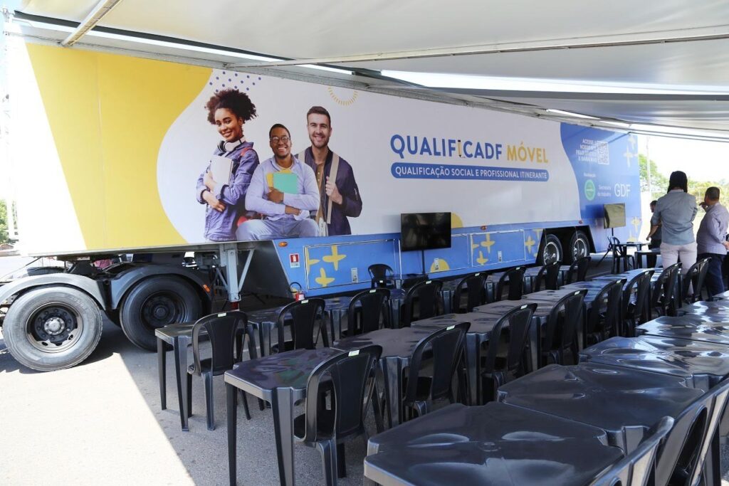 Qualifica DF Abre 10 Mil Vagas em Cursos Profissionalizantes Gratuitos Qualifica DF Abre 10 Mil Vagas em Cursos Profissionalizantes Gratuitos