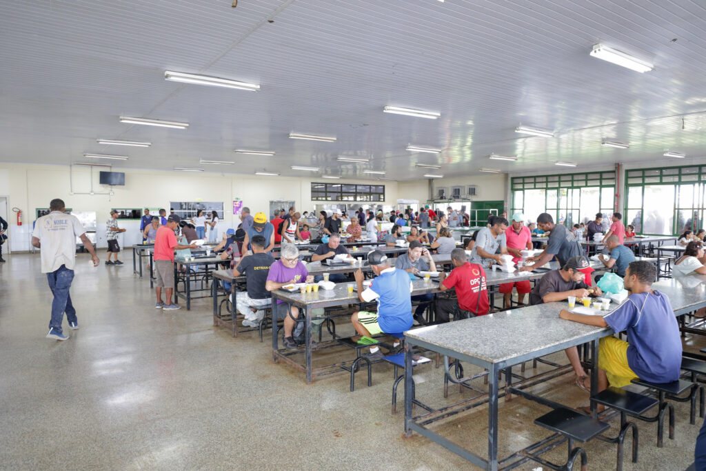 Restaurantes Comunitários do DF: Mais de 1,8 Milhão de Refeições para a População em Situação de Rua
