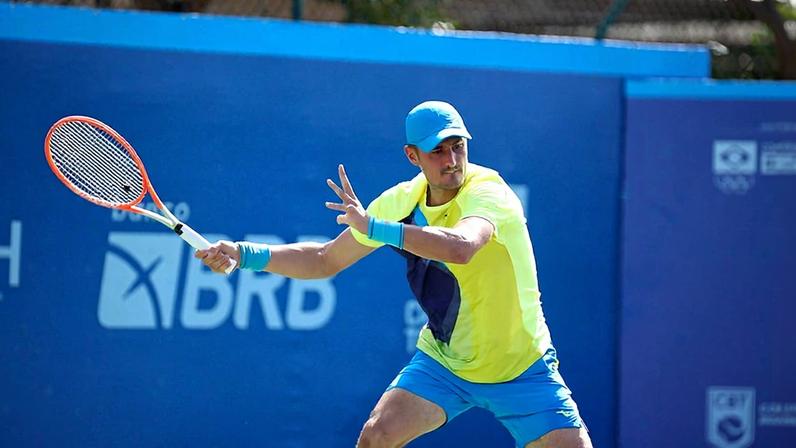 Bernard Tomic Desiste do Challenger de Brasília por Problemas de Visto Bernard Tomic Desiste do Challenger de Brasília por Problemas de Visto