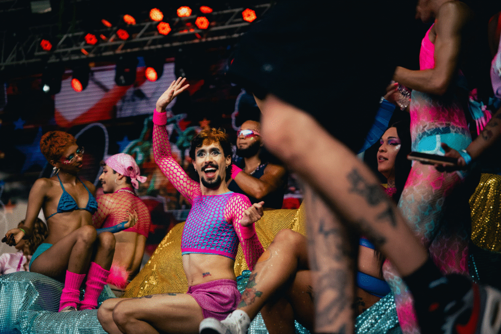 DF Folia 2026: Carnaval Inclusivo e Seguro Atraí Multidões