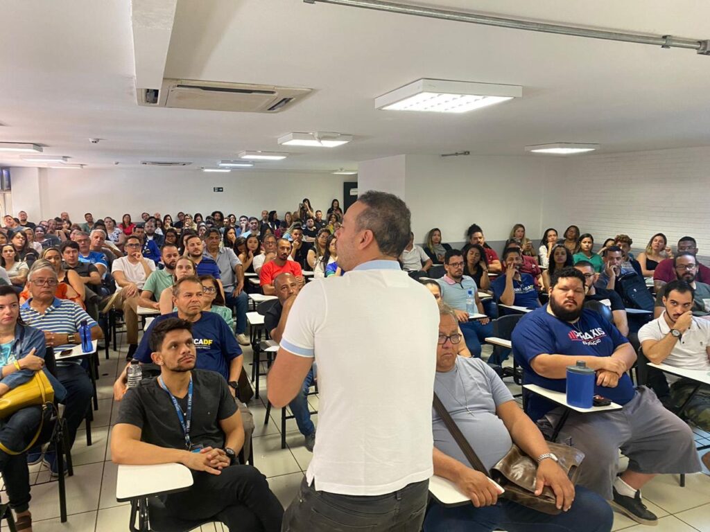 Educação Profissional: O Papel Fundamental de Godofredo Gonçalves no QualificaDF Educação Profissional: O Papel Fundamental de Godofredo Gonçalves no QualificaDF
