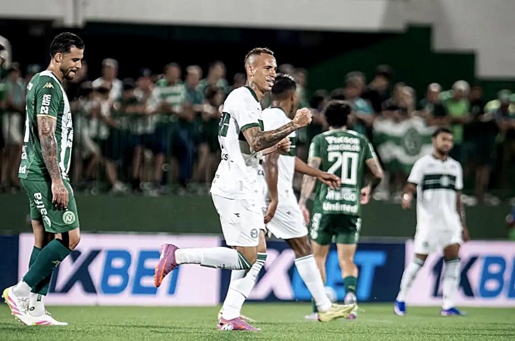 Empate de 6 Gols em Chapecó: Chapecoense e Coritiba Oferecem Espetáculo no Brasileirão Empate de 6 Gols em Chapecó: Chapecoense e Coritiba Oferecem Espetáculo no Brasileirão