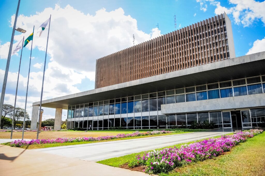 Empresários do DF Têm Oportunidade de Renegociar Débitos com até 50% de Desconto Empresários do DF Têm Oportunidade de Renegociar Débitos com até 50% de Desconto