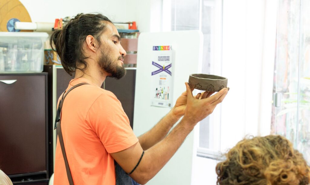 Exposição SustentArte Revela Novos Talentos no Centro de Artes de Brasília