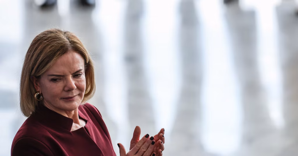 Gleisi Hoffmann Afirma que Solução para Rombo do BRB é Responsabilidade do Governo do DF Gleisi Hoffmann Afirma que Solução para Rombo do BRB é Responsabilidade do Governo do DF