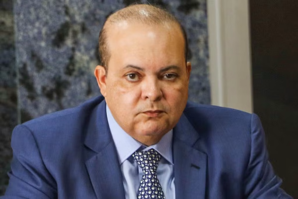 Ibaneis Rocha Enfrenta Pedidos de Impeachment no DF em Meio a Investigações do Banco Master Ibaneis Rocha Enfrenta Pedidos de Impeachment no DF em Meio a Investigações do Banco Master