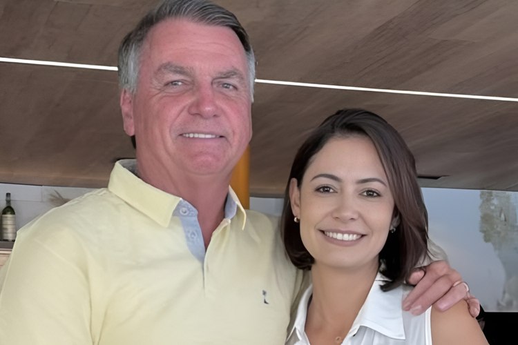 Michelle Bolsonaro é Lançada como Pré-Candidata ao Senado pelo DF Michelle Bolsonaro é Lançada como Pré-Candidata ao Senado pelo DF