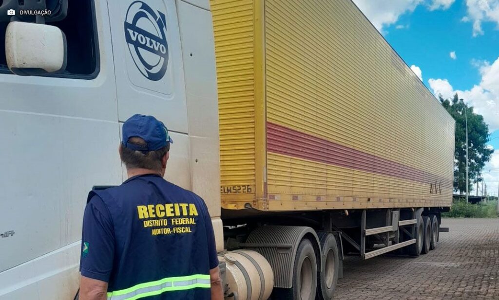 Operação Carnaval 2026: Receita Federal Apreende R$ 6 Milhões em Mercadorias Irregulares Operação Carnaval 2026: Receita Federal Apreende R$ 6 Milhões em Mercadorias Irregulares