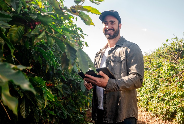 Agronegócio Brasileiro: Resiliência Que Pode Garantir Safra Recorde Mesmo com Crédito Restrito Agronegócio Brasileiro: Resiliência Que Pode Garantir Safra Recorde Mesmo com Crédito Restrito