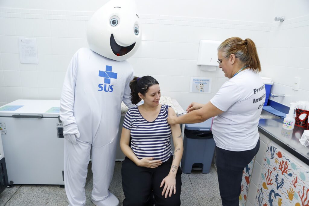 Brasília Realiza Dia D de Vacinação Contra Doenças Respiratórias Neste Sábado Brasília Realiza Dia D de Vacinação Contra Doenças Respiratórias Neste Sábado