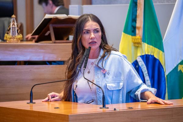 Cidadania Honorária de Brasília: Tatiane Freitas é homenageada pela CLDF Cidadania Honorária de Brasília: Tatiane Freitas é homenageada pela CLDF