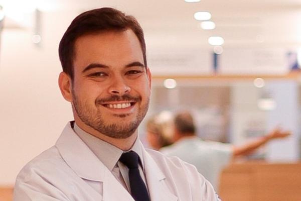 Cidadão Honorário de Brasília: Médico Daniel Girardi Recebe Título em Cerimônia Especial Cidadão Honorário de Brasília: Médico Daniel Girardi Recebe Título em Cerimônia Especial