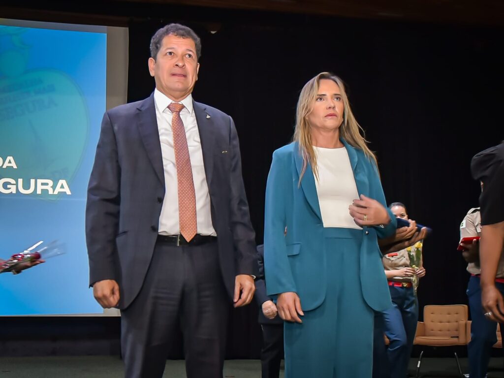 GDF Homenageia 500 Combatentes da Violência Contra a Mulher no DF GDF Homenageia 500 Combatentes da Violência Contra a Mulher no DF