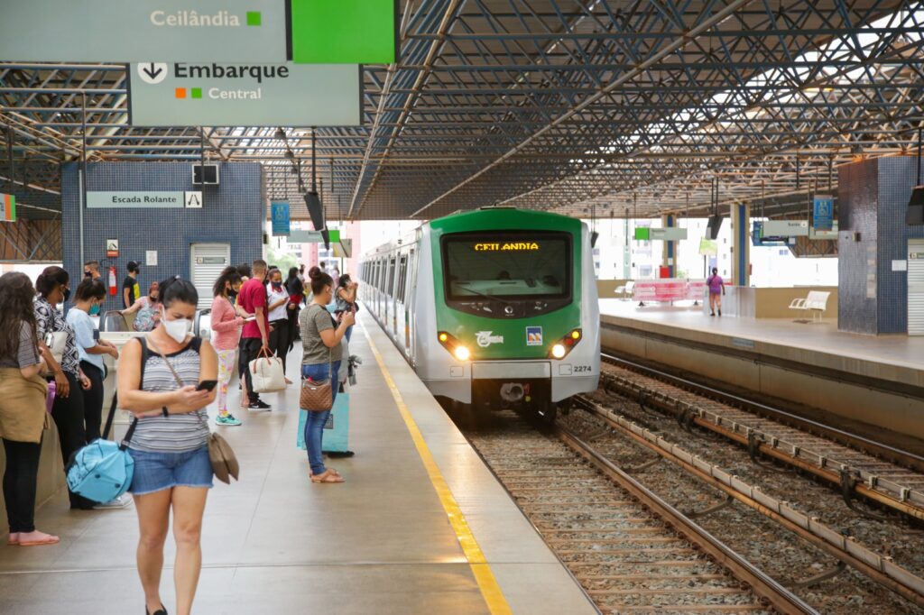 Greve dos Trabalhadores do Metrô-DF Começa na Segunda-Feira (30) em Busca de Melhorias Greve dos Trabalhadores do Metrô-DF Começa na Segunda-Feira (30) em Busca de Melhorias