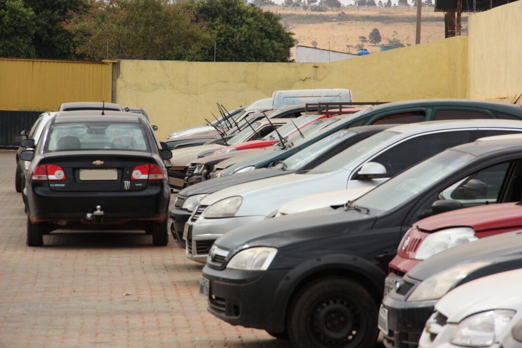 Leilão de Veículos Apreendidos pelo DER-DF: Participe e Confira as Ofertas Leilão de Veículos Apreendidos pelo DER-DF: Participe e Confira as Ofertas