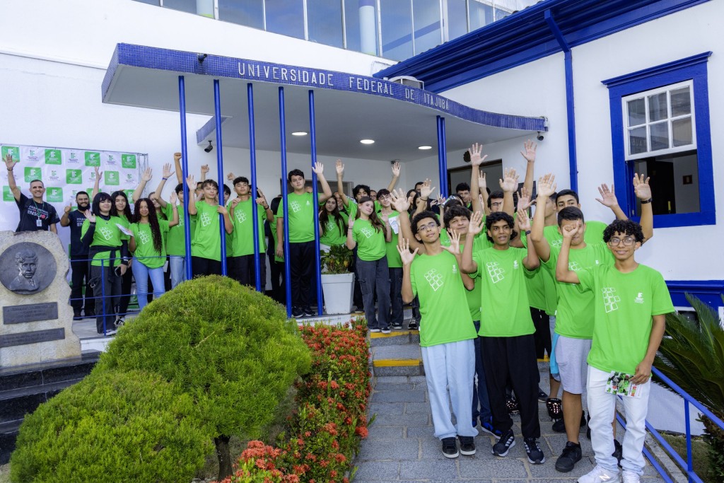 Novos Campi Federais Oferecem Ensino Médio Integrado e Inovações Educacionais Novos Campi Federais Oferecem Ensino Médio Integrado e Inovações Educacionais