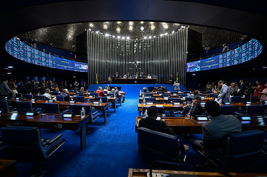Senado Vota Reajuste para Policiais do DF e Criação de Cargos no TRF5 Senado Vota Reajuste para Policiais do DF e Criação de Cargos no TRF5