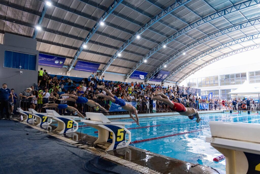 Sesc Olímpico brilha em torneio de natação e conquista 44 medalhas Sesc Olímpico brilha em torneio de natação e conquista 44 medalhas
