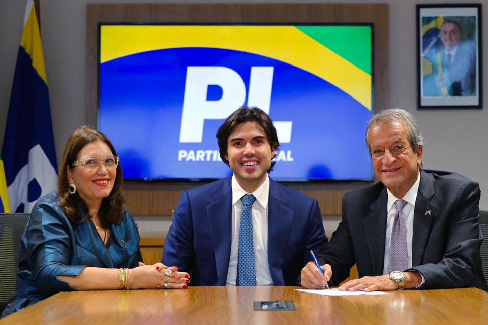 André Kubitschek se Filia ao PL e Reúne Lideranças Nacionais em Grande Evento André Kubitschek se Filia ao PL e Reúne Lideranças Nacionais em Grande Evento