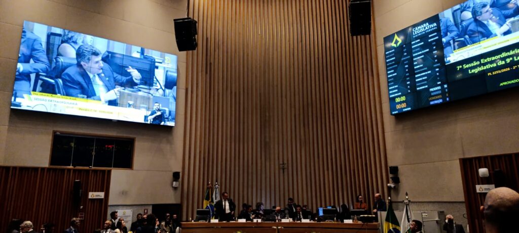 Câmara Legislativa do DF Aprova Projeto do Detran Após Quatro Horas de Expectativa Câmara Legislativa do DF Aprova Projeto do Detran Após Quatro Horas de Expectativa