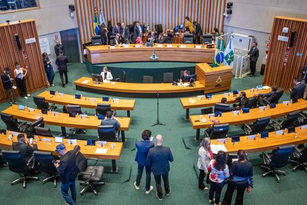 Câmara Legislativa do DF Elimina Vetos a 29 Projetos: Novas Leis em Vista Câmara Legislativa do DF Elimina Vetos a 29 Projetos: Novas Leis em Vista