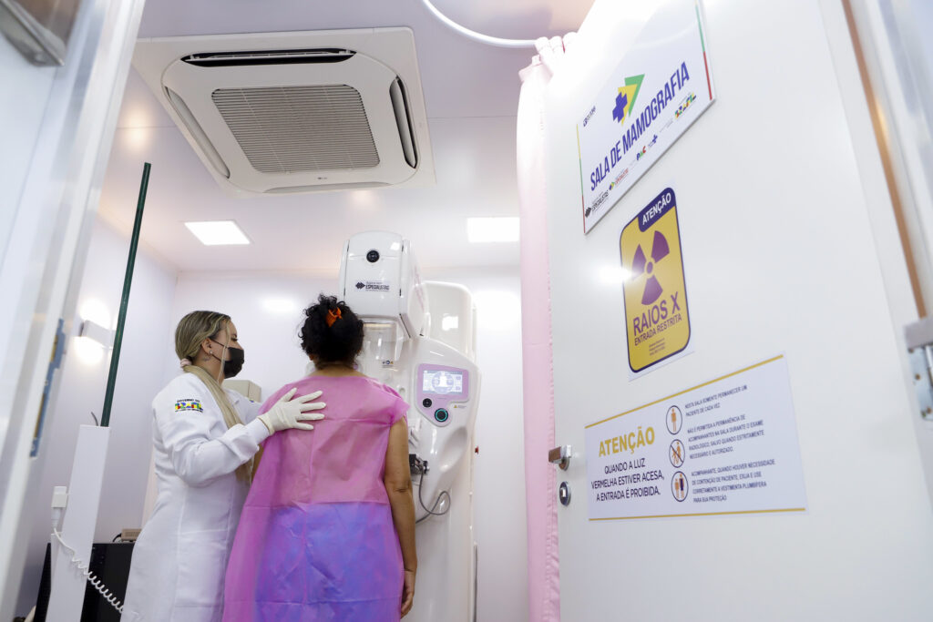 Carreta do Programa Agora Tem Especialistas Leva Saúde da Mulher a Planaltina Carreta do Programa Agora Tem Especialistas Leva Saúde da Mulher a Planaltina