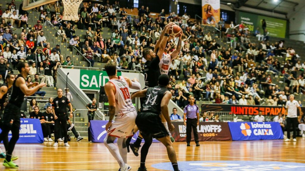 Caxias do Sul Basquete Enfrenta Brasília: Decisão Crucial nos Playoffs do NBB Caxias do Sul Basquete Enfrenta Brasília: Decisão Crucial nos Playoffs do NBB