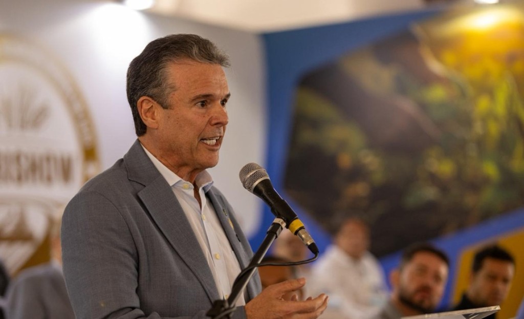 Governo do Brasil Lança Crédito de R$ 10 Bilhões para Máquinas Agrícolas na Agrishow Governo do Brasil Lança Crédito de R$ 10 Bilhões para Máquinas Agrícolas na Agrishow