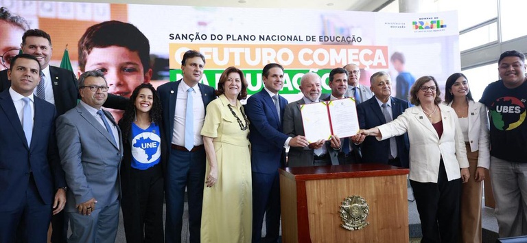 Governo do Brasil Sanciona Novo Plano Nacional de Educação: Um Marco para a Transformação Educacional Governo do Brasil Sanciona Novo Plano Nacional de Educação: Um Marco para a Transformação Educaciona