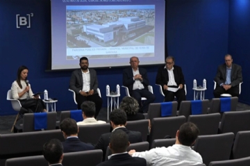 Hospital Municipal de Feira de Santana é Apresentado na Bolsa de Valores de São Paulo Hospital Municipal de Feira de Santana é Apresentado na Bolsa de Valores de São Paulo