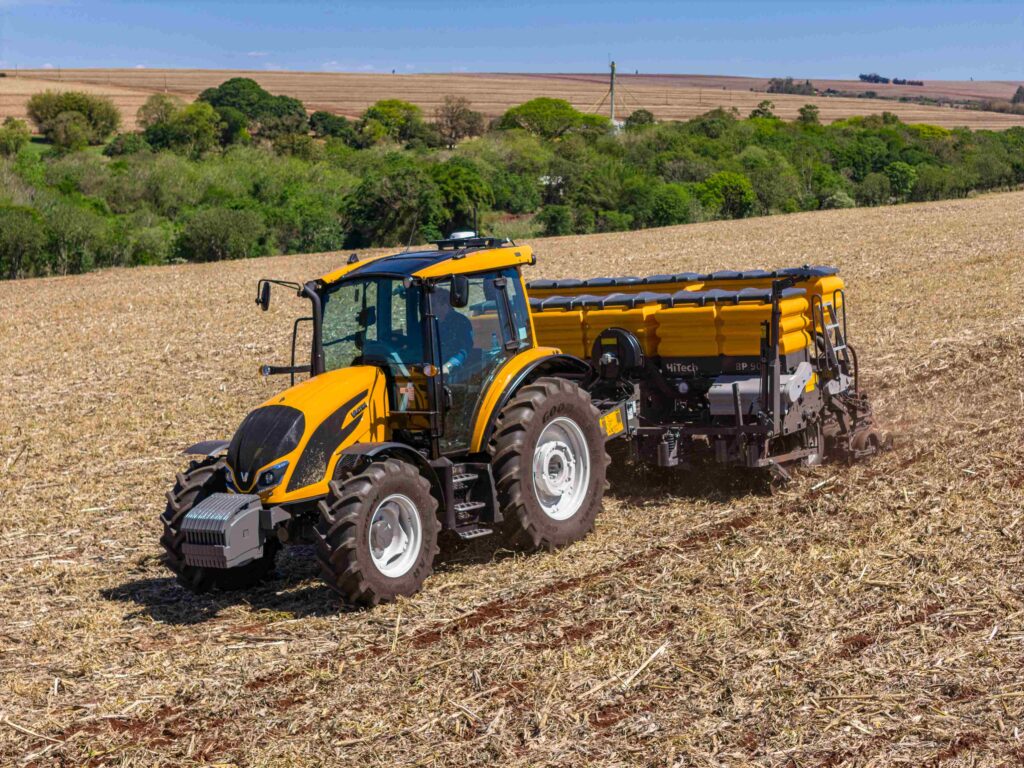 Inovação no Campo: Nova Geração de Tratores Eleva Tecnologia no Agronegócio Brasileiro Inovação no Campo: Nova Geração de Tratores Eleva Tecnologia no Agronegócio Brasileiro