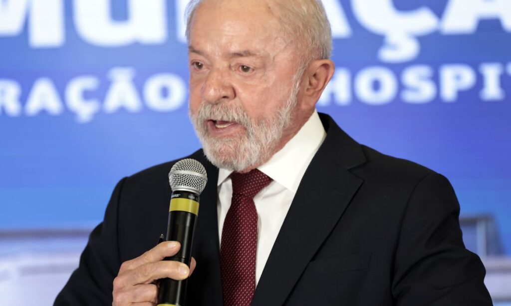 Lula Propõe Inclusão de Estudantes Inadimplentes do FIES em Pacote de Renegociação de Dívidas