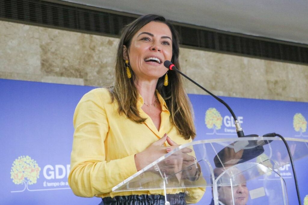 Marcela Passamani: Primeira Mulher à Frente da Sejus-DF Deixa Legado de Ação Social e Cidadania Marcela Passamani: Primeira Mulher à Frente da Sejus-DF Deixa Legado de Ação Social e Cidadania