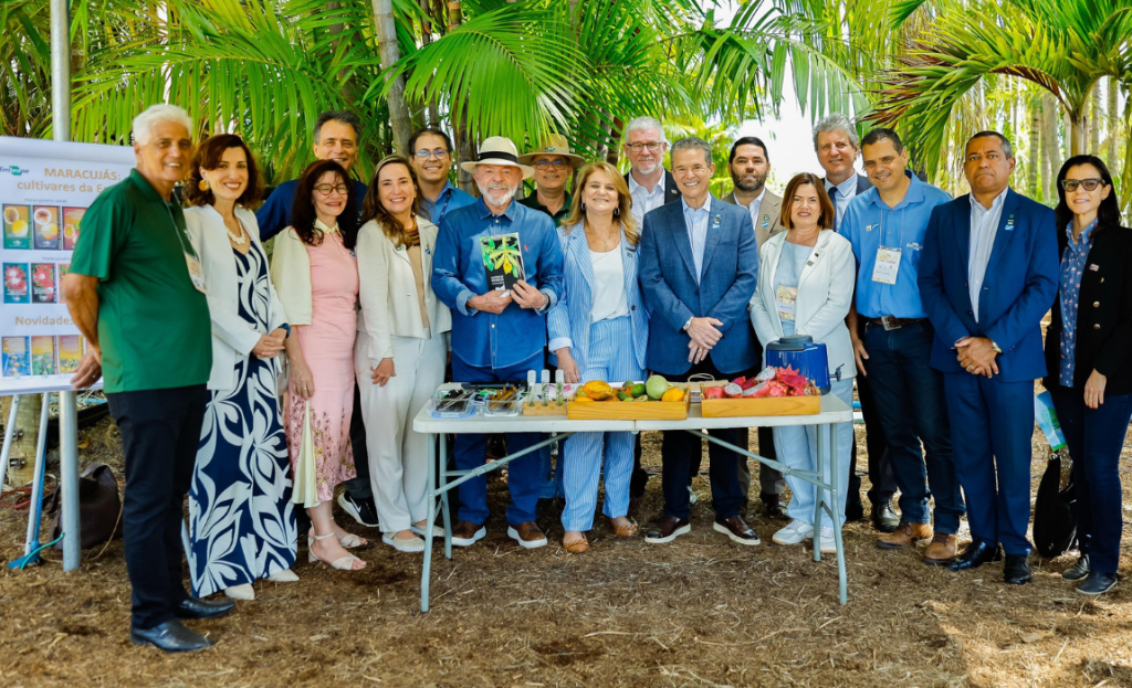 Ministro André de Paula e a Abertura da Feira Brasil na Mesa: Celebrando 53 Anos da Embrapa Ministro André de Paula e a Abertura da Feira Brasil na Mesa: Celebrando 53 Anos da Embrapa