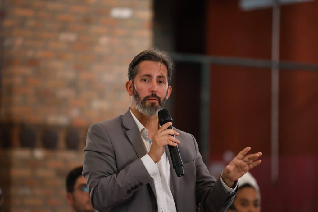 Cenário Político de Brasília: Análise Crítica de Leandro Grass sobre Governo Ibaneis Cenário Político de Brasília: Análise Crítica de Leandro Grass sobre Governo Ibaneis