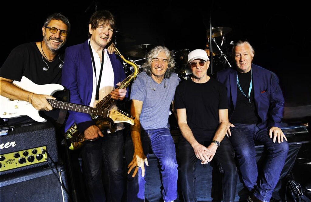 Dire Straits Legacy Encanta Brasília com Clássicos Inesquecíveis Dire Straits Legacy Encanta Brasília com Clássicos Inesquecíveis