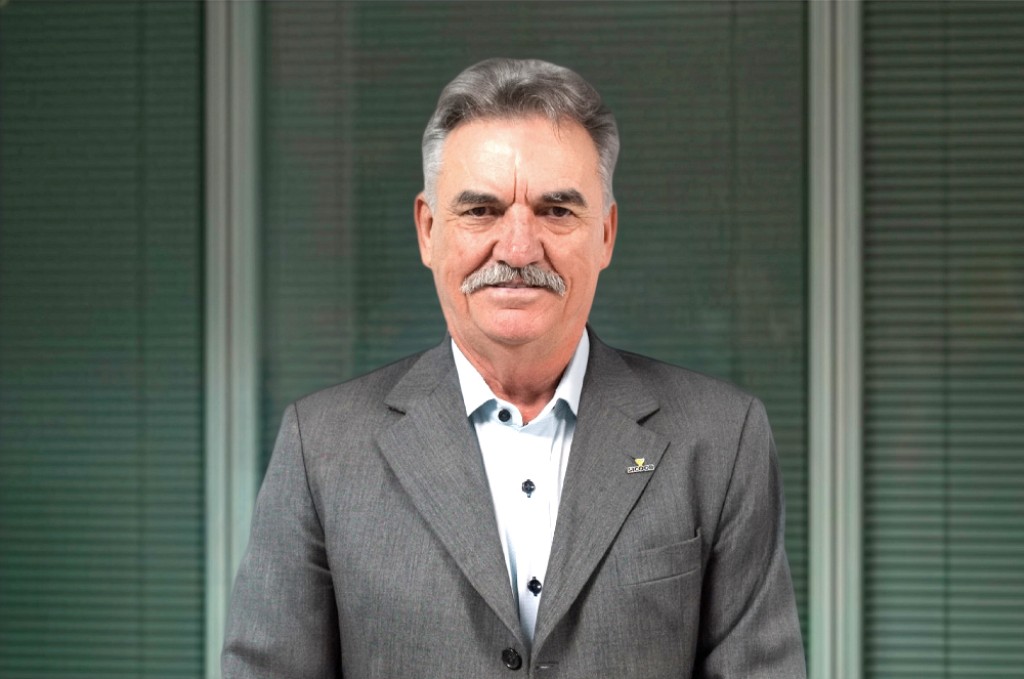 Empresário Antonio Eustáquio de Oliveira Recebe Título de Cidadão Honorário em Brasília Empresário Antonio Eustáquio de Oliveira Recebe Título de Cidadão Honorário em Brasília