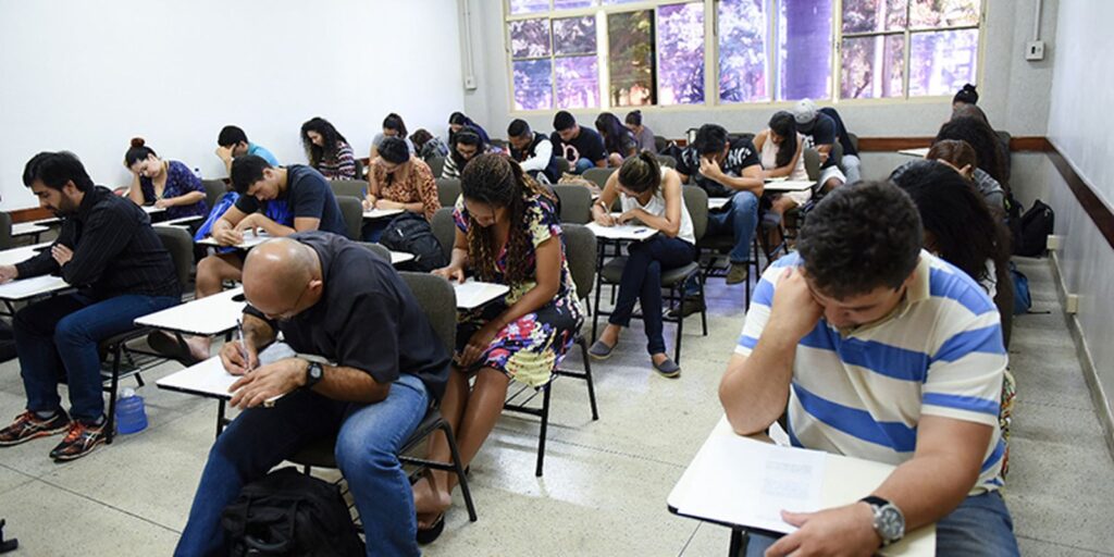 Encceja 2026: Última Chance para Inscrições até 15 de Maio