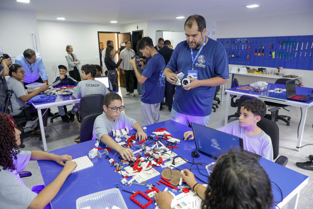 Inauguração do Parque Tecnológico de Robótica: Mais de mil vagas para estudantes da rede pública Inauguração do Parque Tecnológico de Robótica: Mais de mil vagas para estudantes da rede pública