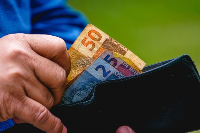 Renda Média em Santa Catarina Atinge R$ 3.900: Quarto Maior Nível do Brasil Renda Média em Santa Catarina Atinge R$ 3.900: Quarto Maior Nível do Brasil