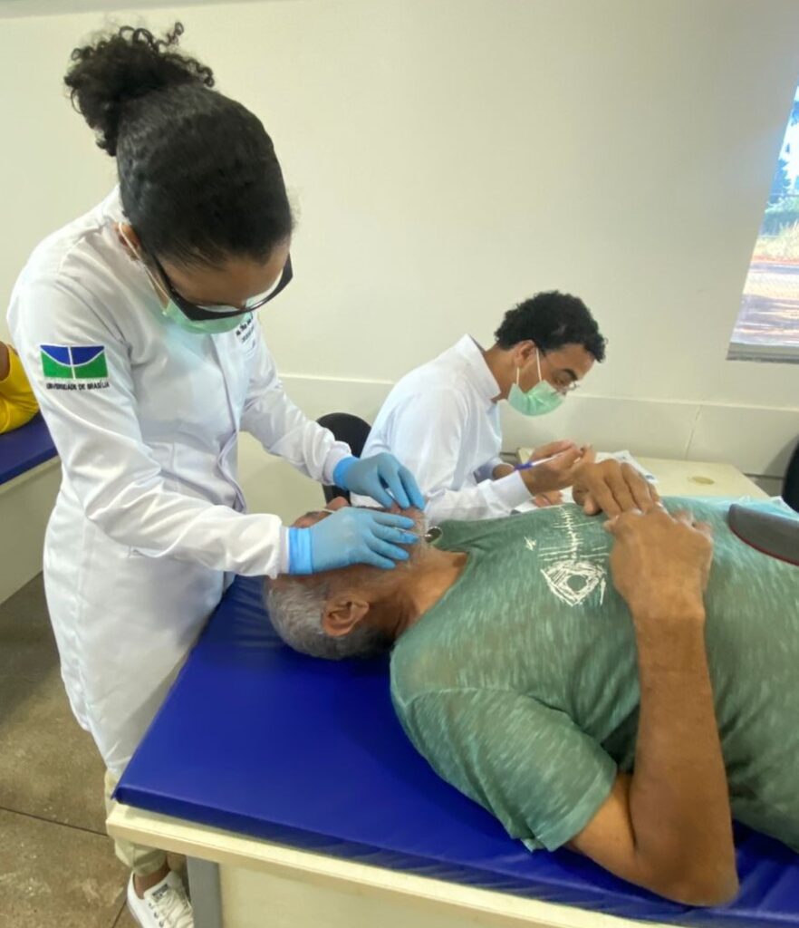 Saúde Bucal ao Alcance de Todos: Ação do Centro Pop Brasília