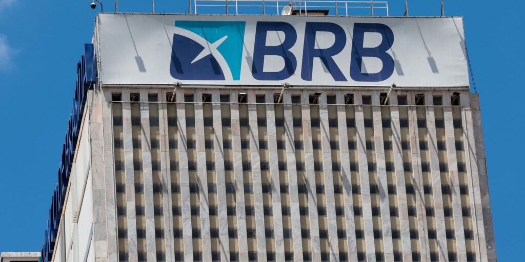 STF Suspende Julgamento sobre Imóveis Públicos para Salvar o BRB