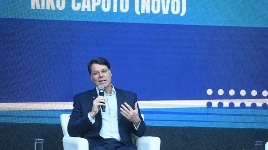 Kiko Caputo Propõe Choque de Gestão para Transformar a Administração do Distrito Federal Kiko Caputo Propõe Choque de Gestão para Transformar a Administração do Distrito Federal