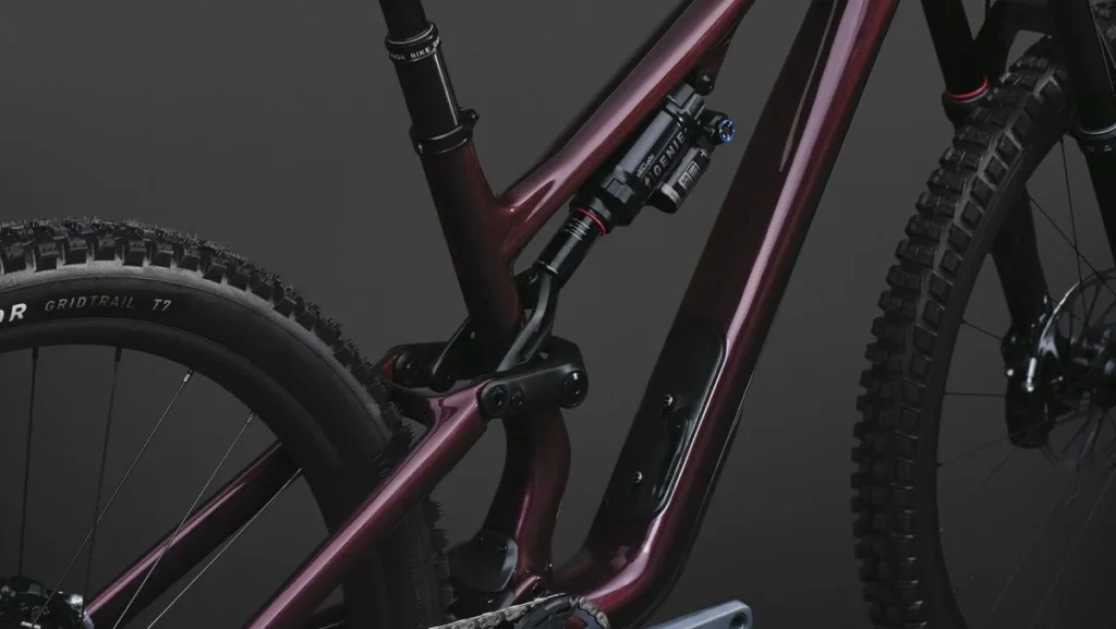 Modelos Levo ganham tecnologia RockShox Genie para mais controle e autonomia