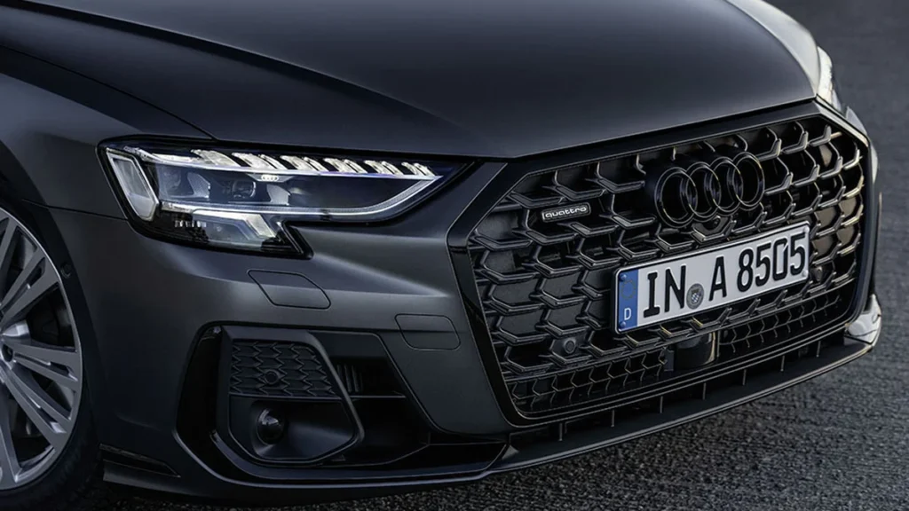 Audi A8 renovado traz tecnologia avançada e design esportivo repaginado Audi A8 renovado traz tecnologia avançada e design esportivo repaginado