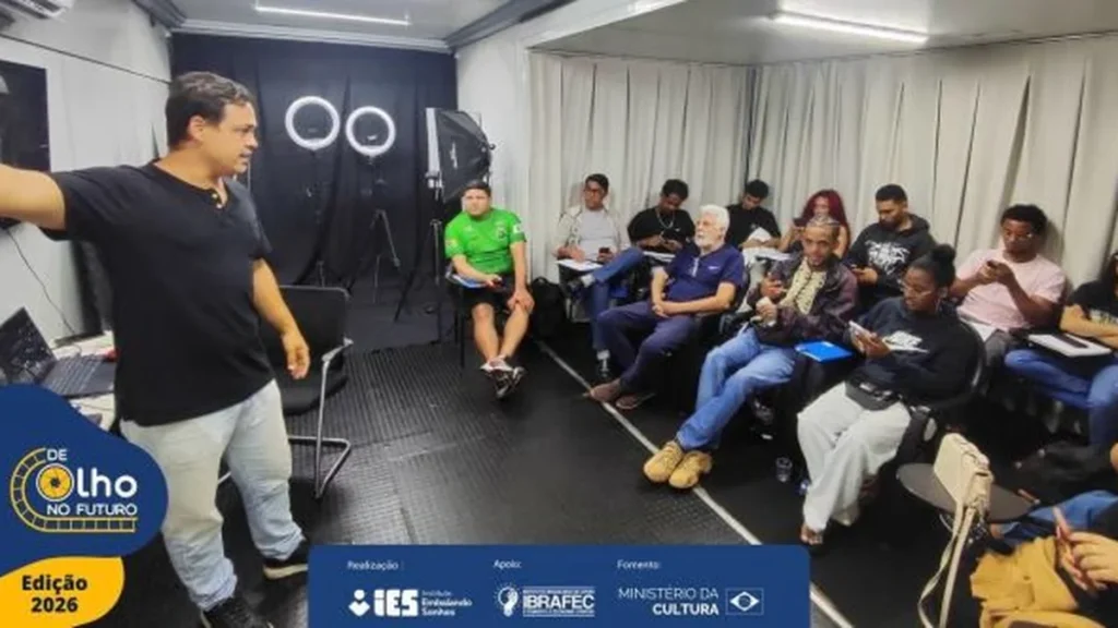 Carreta De Olho no Futuro oferece formação gratuita em comunicação e economia criativa no Distrito Federal Carreta De Olho no Futuro oferece formação gratuita em comunicação e economia criativa no Distrito F