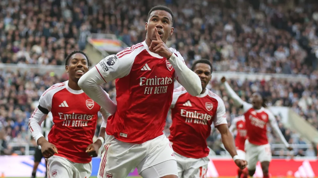 Gabriel, zagueiro do Arsenal, quer nova chance para pênalti decisivo na Champions League Gabriel, zagueiro do Arsenal, quer nova chance para pênalti decisivo na Champions League