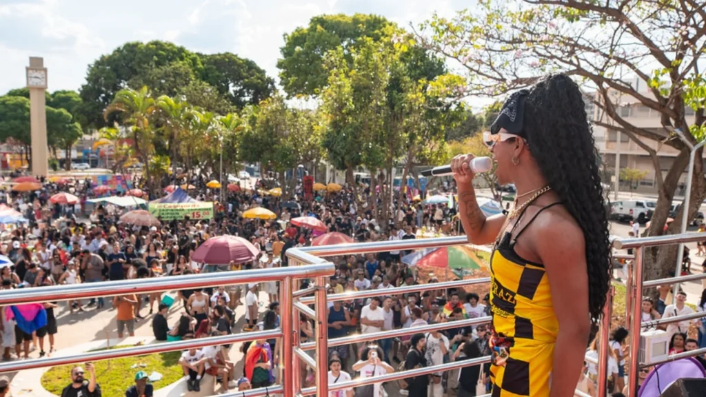 Parada LGBTQIAP+ de Taguatinga enfrenta bloqueio de verba pelo governo do DF Parada LGBTQIAP+ de Taguatinga enfrenta bloqueio de verba pelo governo do DF