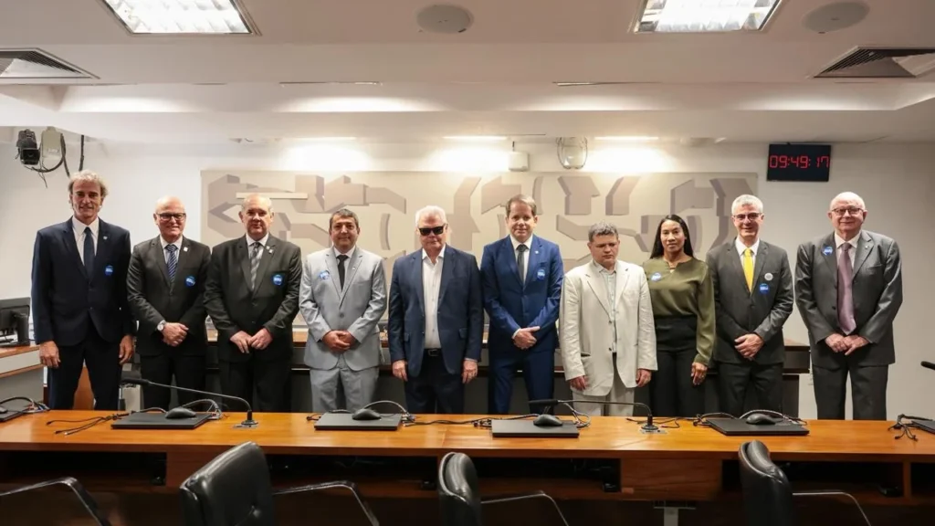 Coalizão do Esporte mobiliza Brasília contra corte de mais de R$ 500 milhões em recursos Coalizão do Esporte mobiliza Brasília contra corte de mais de R$ 500 milhões em recursos