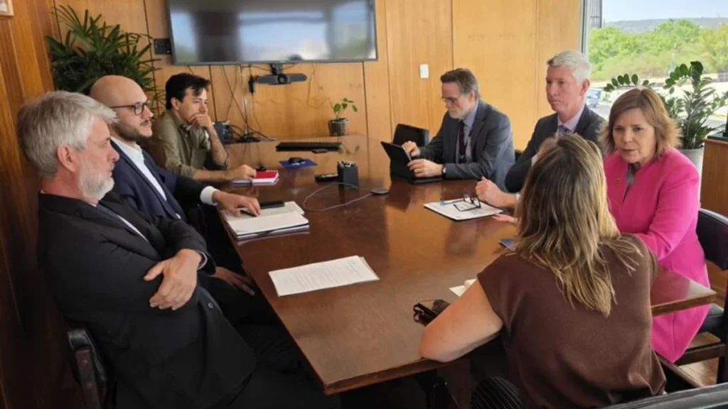 Prefeita Rejane Gambin avança pautas estratégicas de Joinville em Brasília Prefeita Rejane Gambin avança pautas estratégicas de Joinville em Brasília